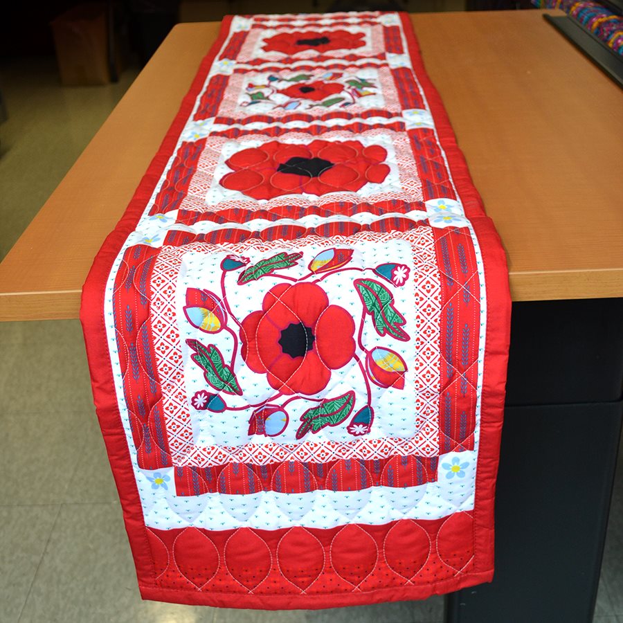 POPPY QUILTED TABLE RUNNER 13