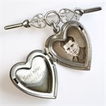 BROCHE AVEC MÉDAILLON, FRANÇAIS - NOUS NOUS SOUVIENDRONS